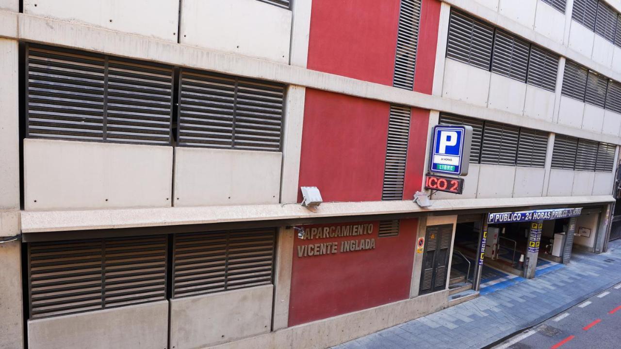 Stylish & Spacious Family Apartment Near Beach & Vibrant Historic Market Alicante Exterior foto