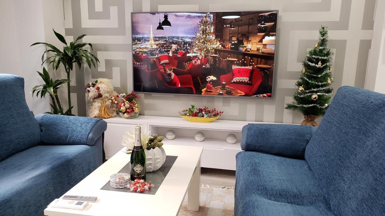 Stylish & Spacious Family Apartment Near Beach & Vibrant Historic Market Alicante Exterior foto